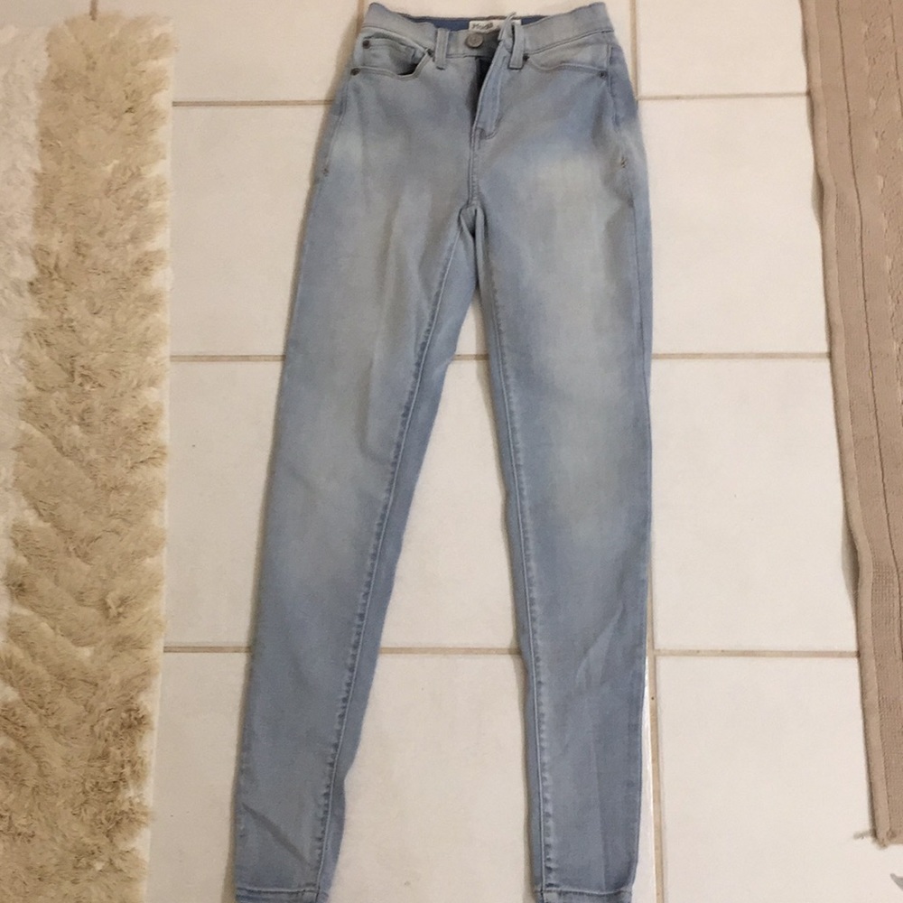 Prewashed jeans